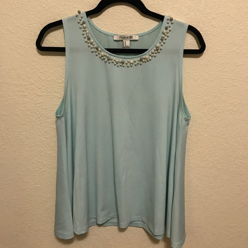 MINT // pearl top
